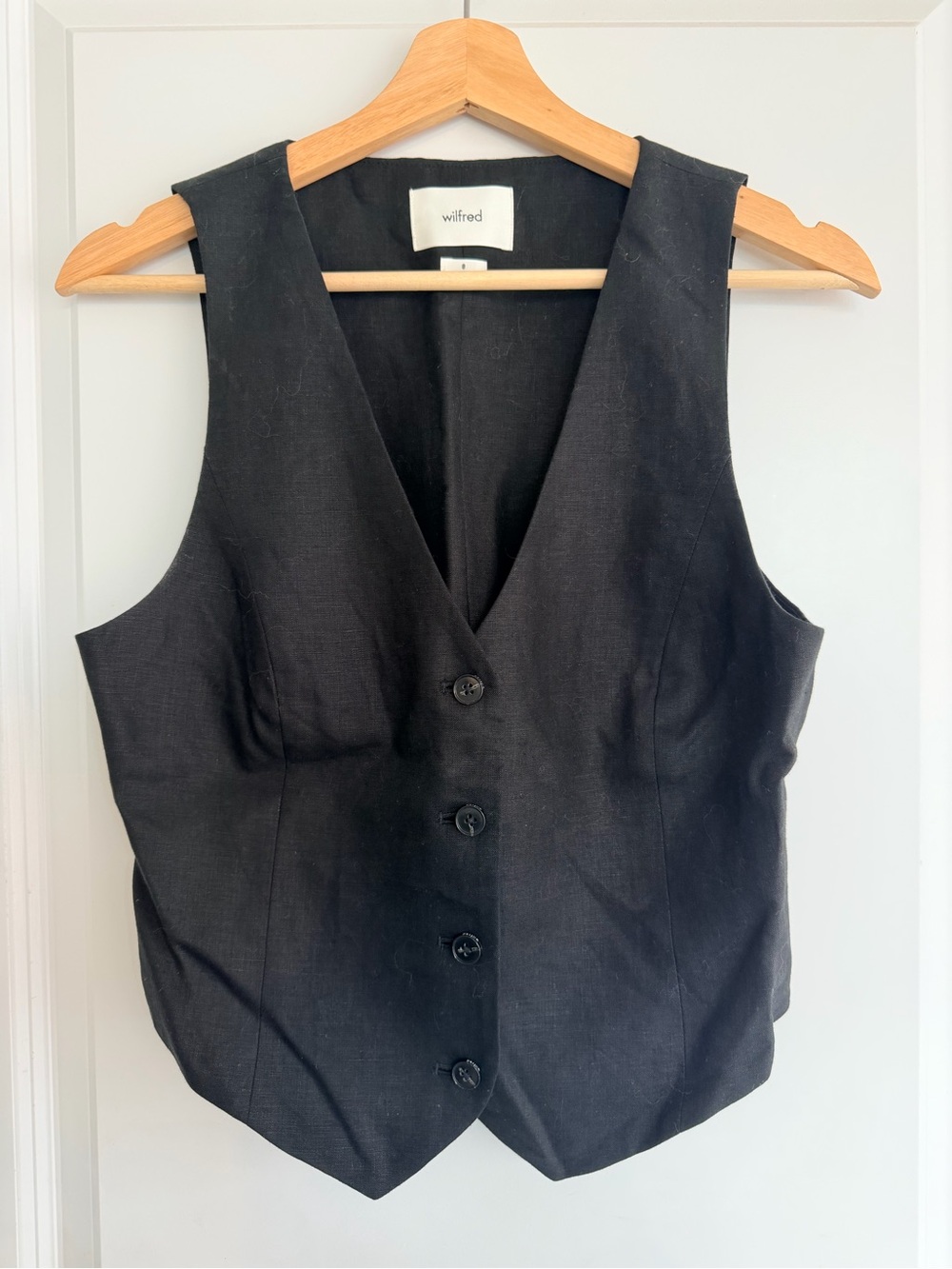 Wilfred Black Tailored V-Neck Button Vest